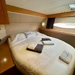 Floatinn Boat-bnb 3* Genève