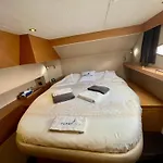 Floatinn Boat-bnb 3*
