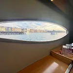 Floatinn Boat-bnb Genève