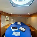 Floatinn Boat-Bnb