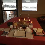 Floatinn Boat-bnb 3* Genève