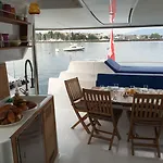 Bateau-hôtel Floatinn Boat-bnb Genève