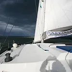 Bateau-hôtel Floatinn Boat-bnb 3*