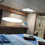 Floatinn Boat-bnb Bateau-hôtel Genève