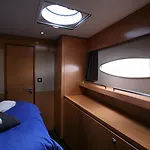 Bateau-hôtel Floatinn Boat-bnb 3*