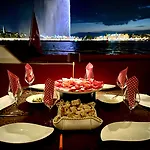 Floatinn Boat-bnb 3* Genève