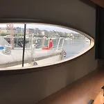 Bateau-hôtel Floatinn Boat-bnb Genève