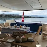 Floatinn Boat-bnb Genève