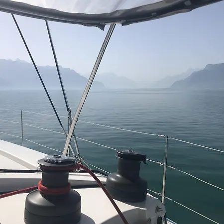 Floatinn Boat-bnb Genf