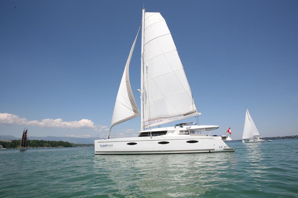 Floatinn Boat-bnb Hotel en barco 3*