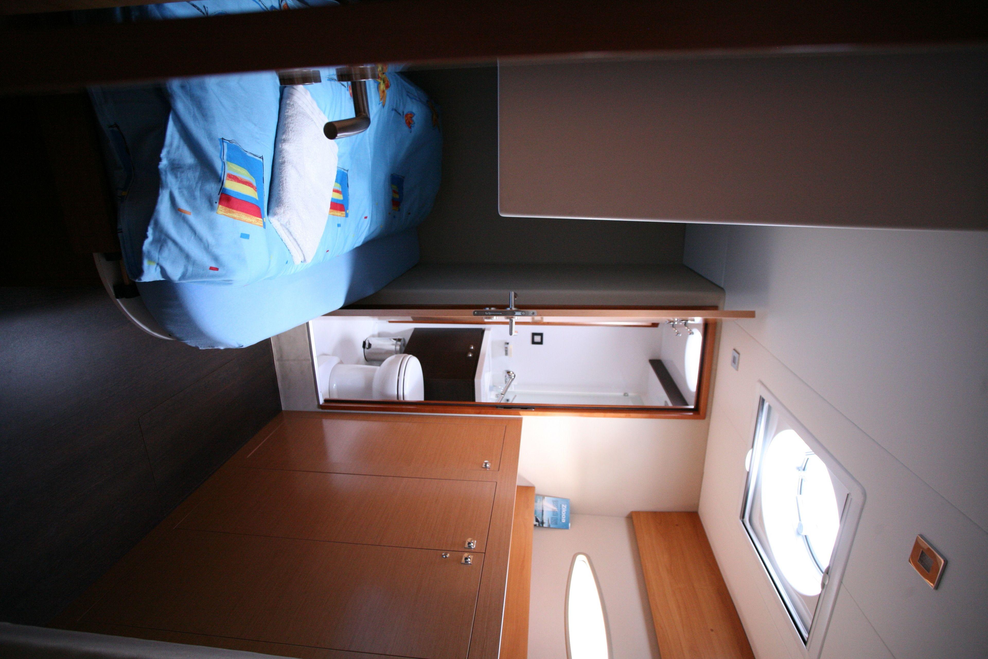 Hotel en barco Floatinn Boat-bnb 3*