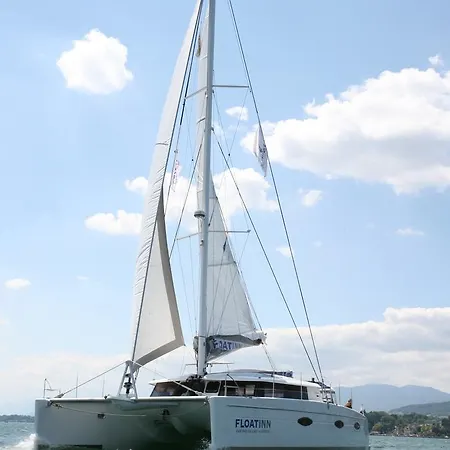 Floatinn Boat-bnb Botel Geneva