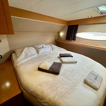 Floatinn Boat-bnb 3* Geneva