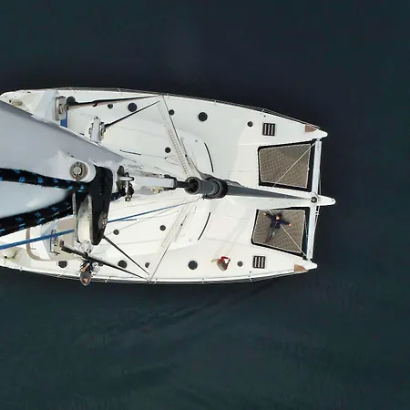 Botel Floatinn Boat-bnb