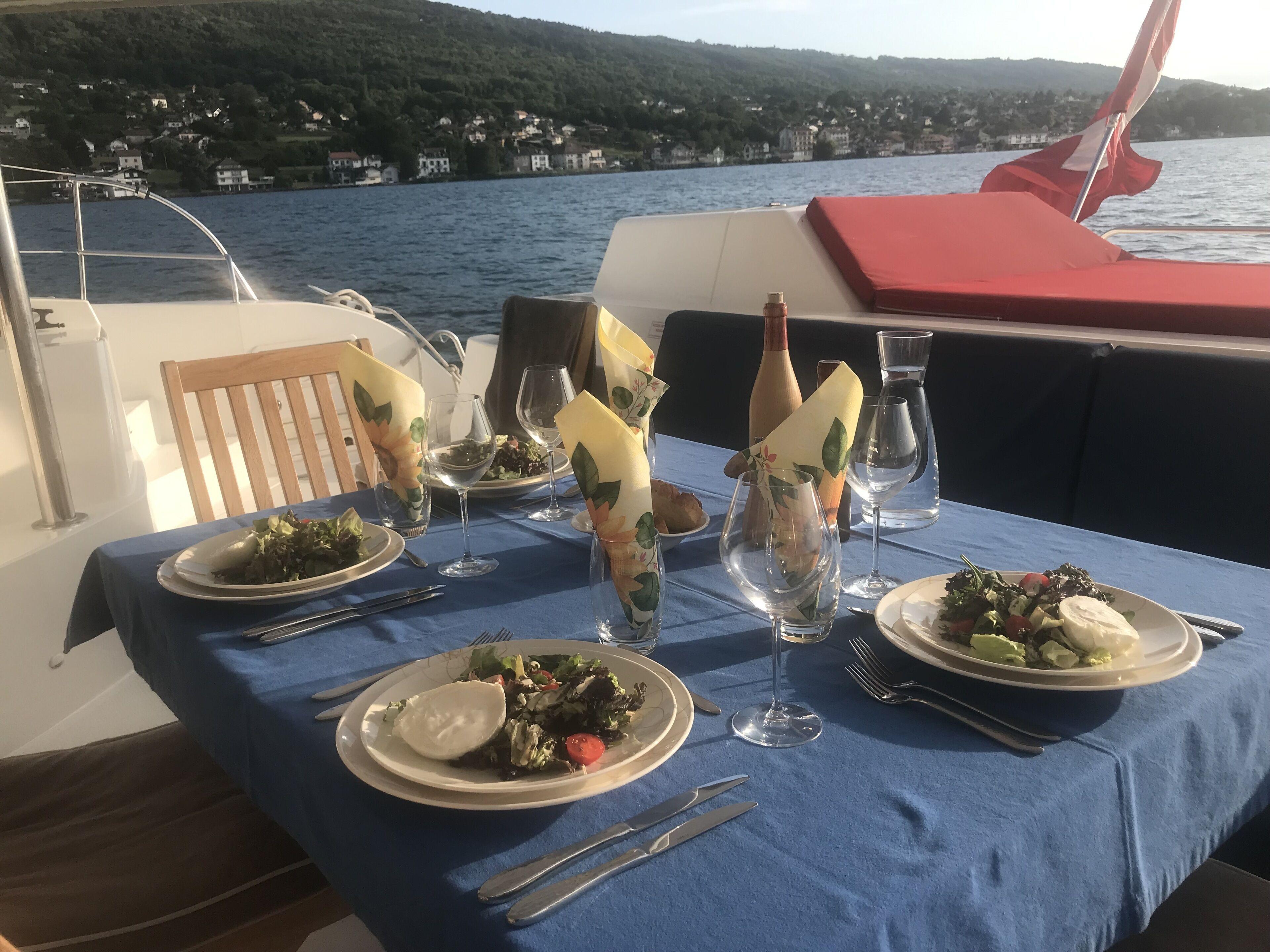 Botel Floatinn Boat-bnb 3*