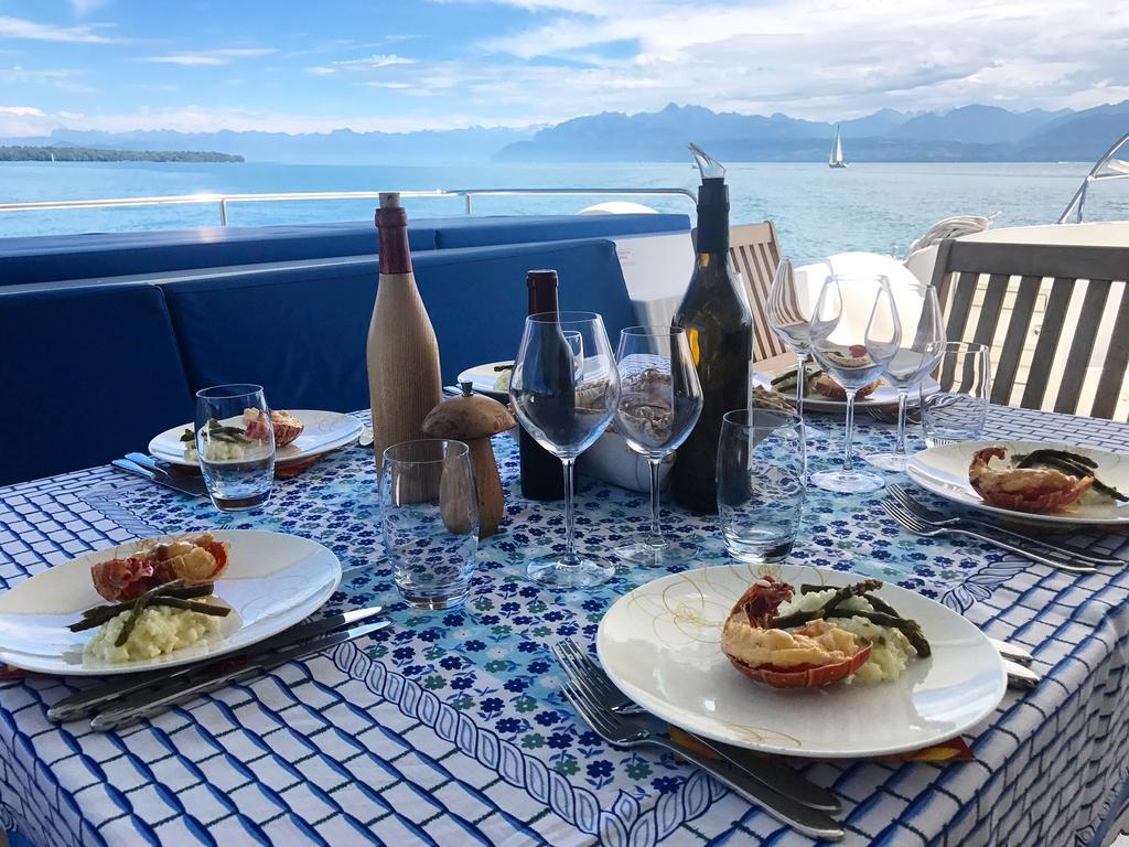 Floatinn Boat-bnb Botel