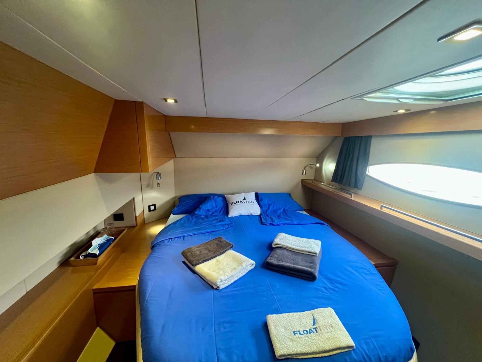 Hotel en barco Floatinn Boat-bnb