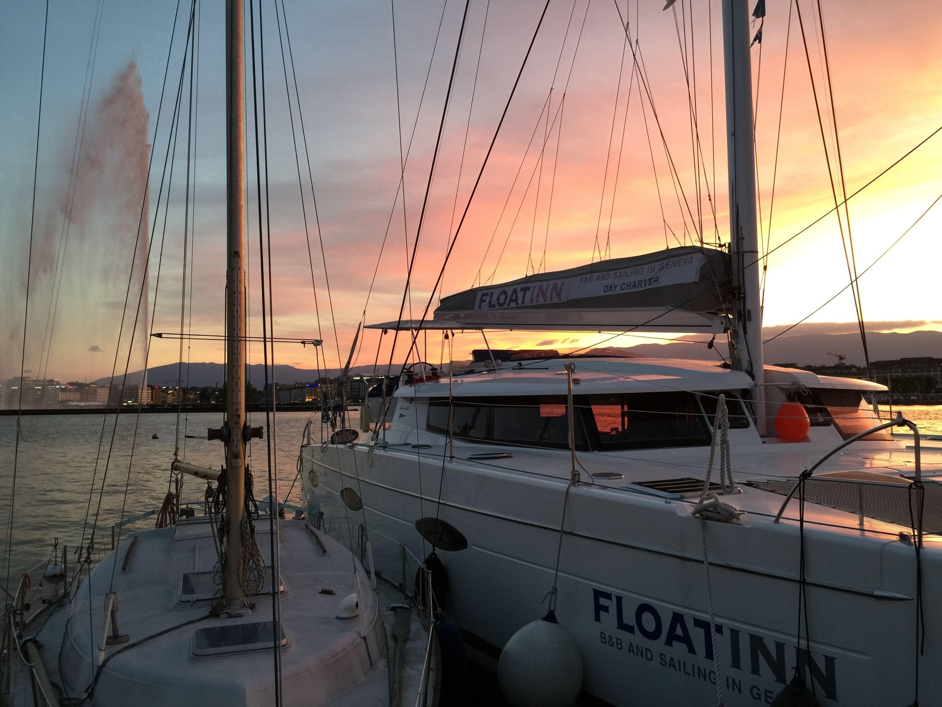 Hotel en barco Floatinn Boat-bnb 3*